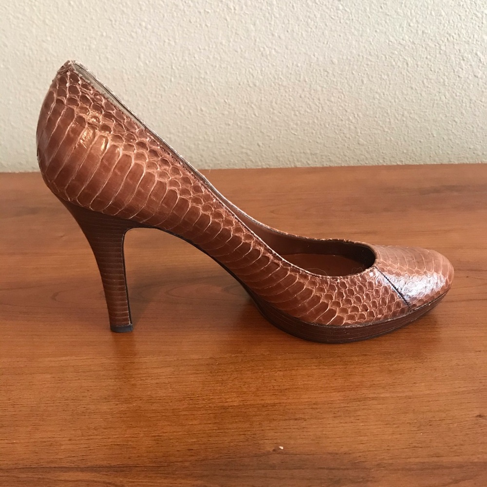 LAUREN Ralph Lauren brown snakeskin size 8.5
